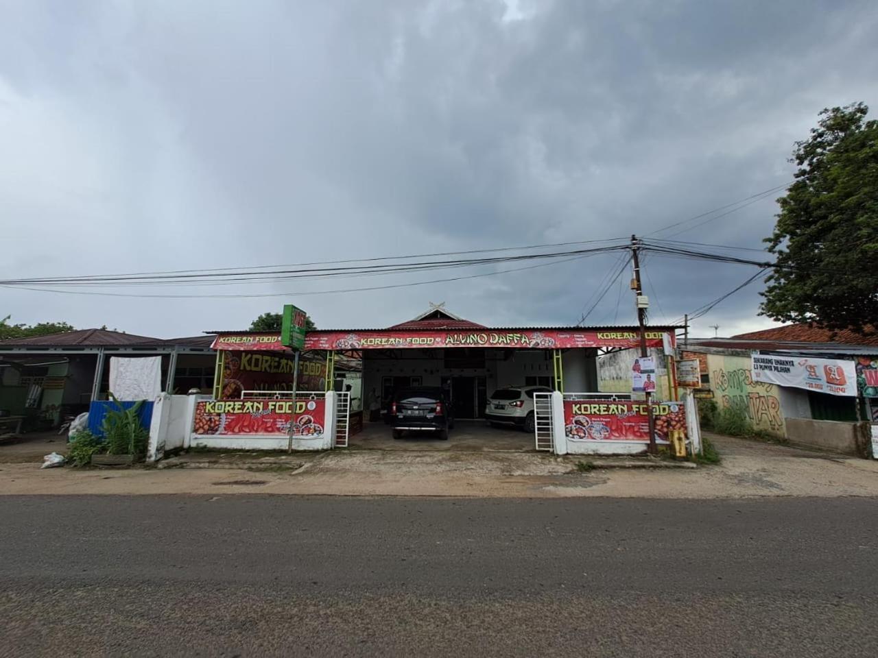 Spot On 93464 Penginapan Tulimario Syariah Hotel Jambi Exterior photo